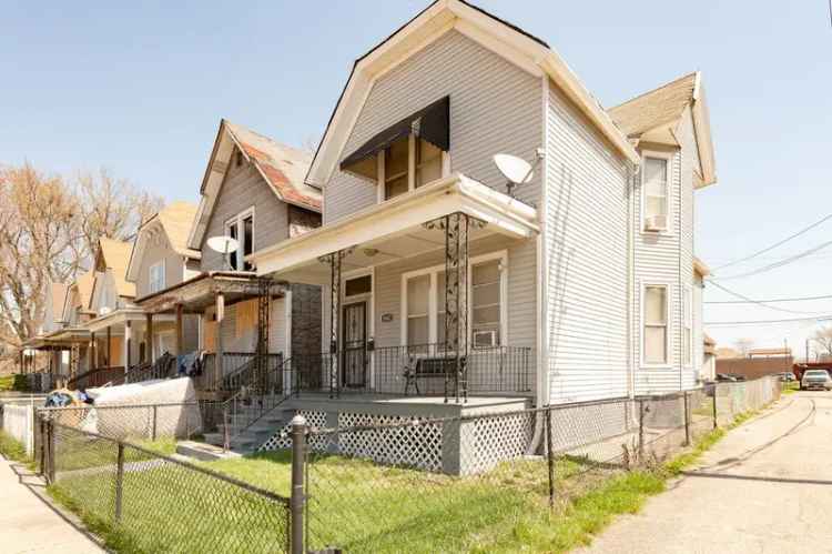 Single-family house For Sale in 5847, South Union Avenue, Chicago, Illinois