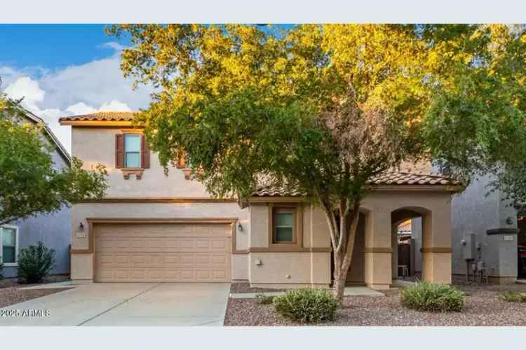 Single-family house For Sale in 1174, East Canyon Creek Drive, Gilbert, Arizona