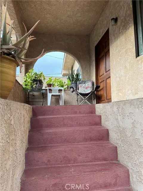 Multi-family house For Sale in 2526, Lincoln Park Avenue, Los Angeles, California