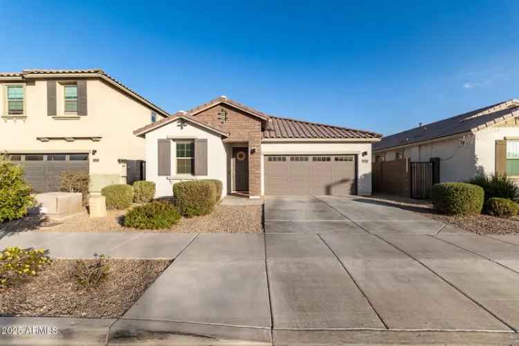 House For Sale in 25151, North 143rd Drive, Surprise, Arizona