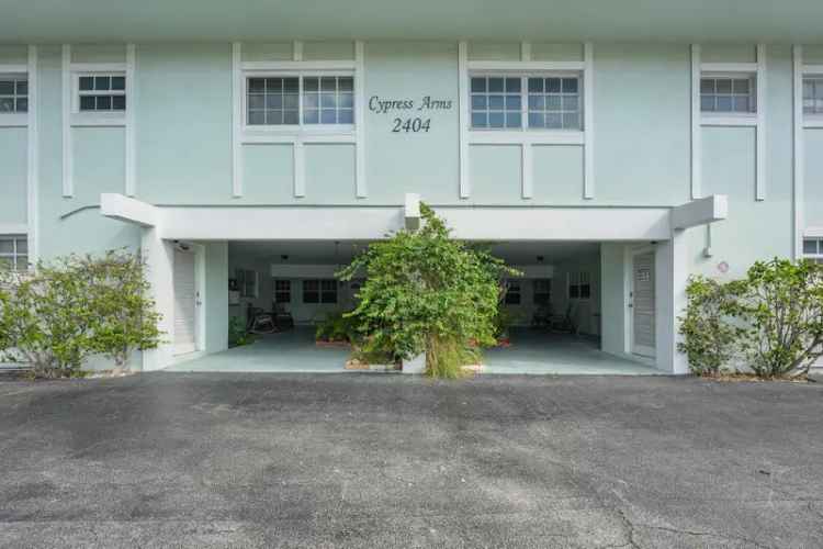 Condo For Sale in 2404, Northeast 33rd Avenue, Fort Lauderdale, Florida