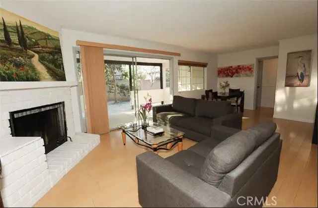 Single-family house For Sale in 219, South Primrose Street, Anaheim, California