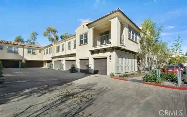 Single-family house For Sale in 1001, El Paseo, Lake Forest, California