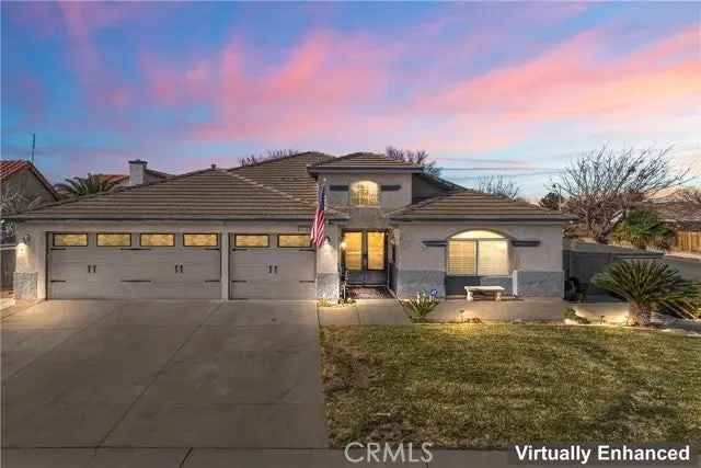 Single-family house For Sale in 12414, Santiago Drive, Victorville, California