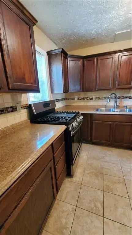 Condo For Sale in Conley, Georgia