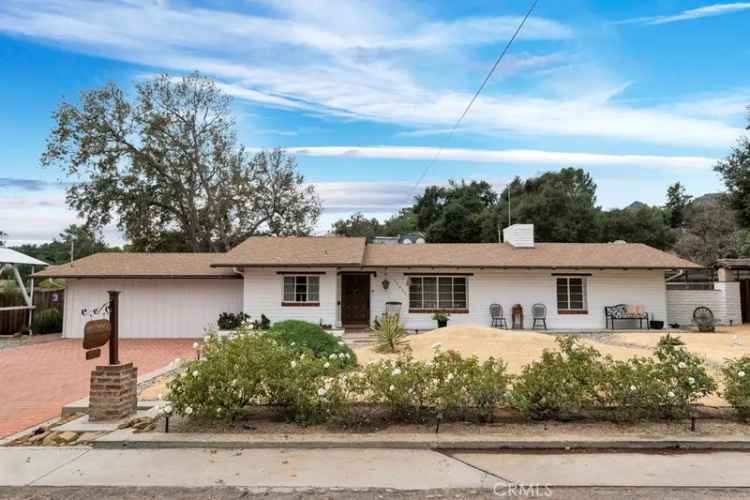 Single-family house For Sale in 22438, Lassen Street, Los Angeles, California