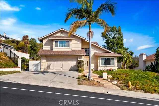 Single-family house For Sale in 2908, Calle Frontera, San Clemente, California