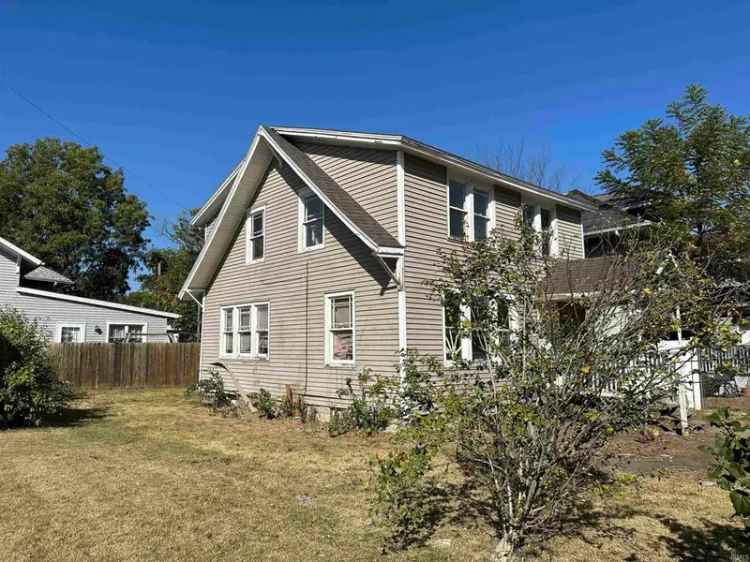 Single-family house For Sale in 307, East Indiana Avenue, South Bend, Indiana