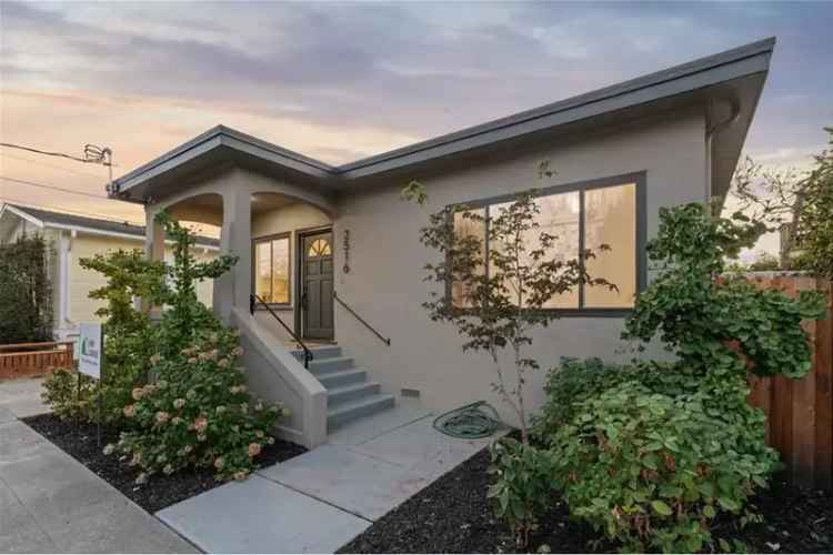 Single-family house For Sale in 2516, Mathews Street, Berkeley, California