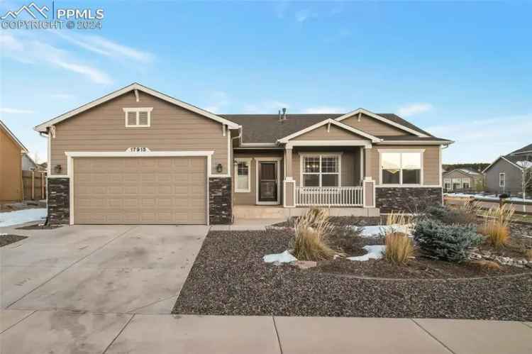 Single-family house For Sale in 17915, Gypsum Canyon Court, Monument, Colorado