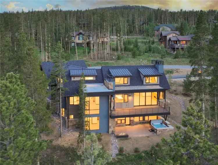 Single-family house For Sale in Breckenridge, Colorado