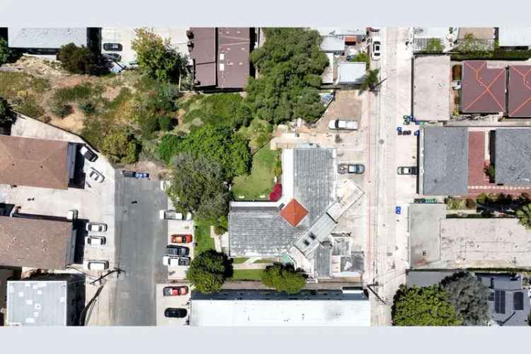 Multi-family house For Sale in 726, Torrance Street, San Diego, California