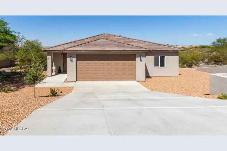 Single-family house For Sale in Green Valley, Arizona