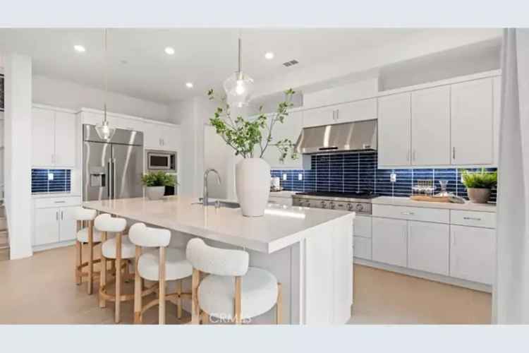 Condo For Sale in Irvine, California