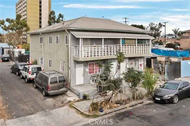 Multi-family house For Sale in Los Angeles, California