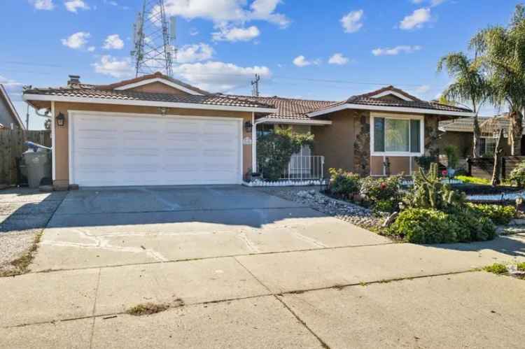 Single-family house For Sale in 2496, Sturla Drive, San Jose, California