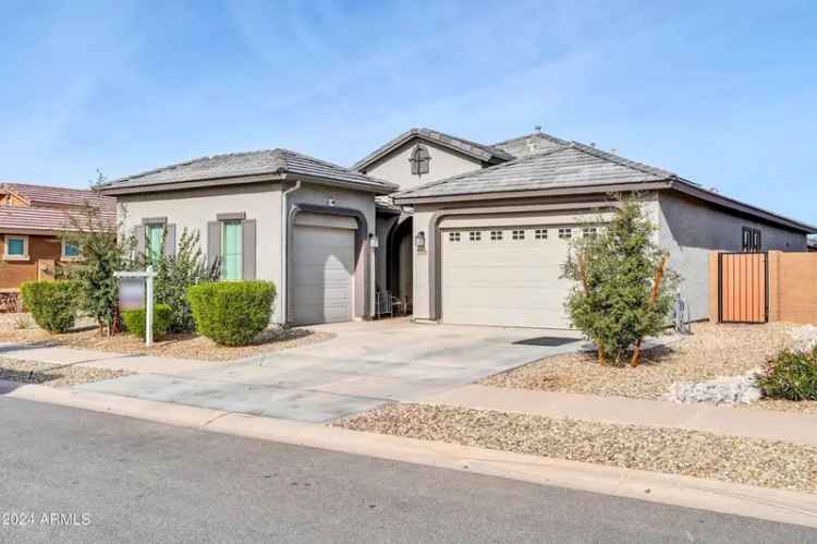 Single-family house For Sale in 16406, West Charlotte Drive, Surprise, Arizona