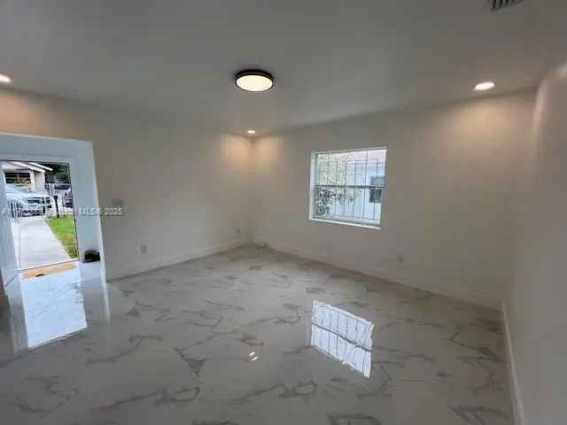 Single-family house For Sale in 1190, Northwest 64th Street, Miami, Florida