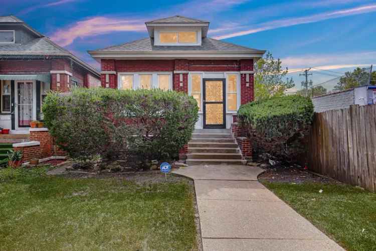 Single-family house For Sale in 1011, West 87th Street, Chicago, Illinois