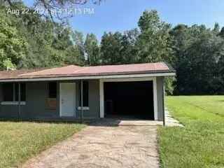 Single-family house For Sale in Mobile, Alabama