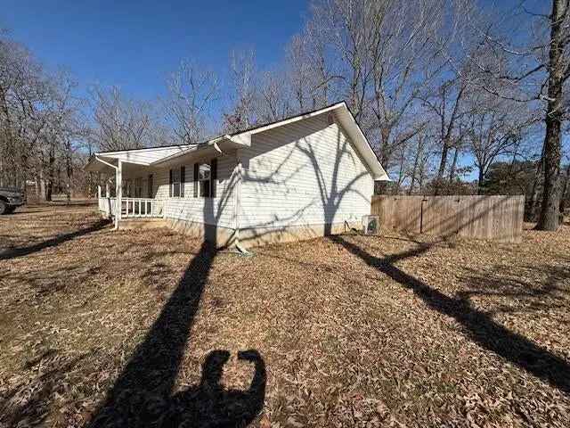 Single-family house For Sale in 7, Patmos Drive, Cherokee Village, Arkansas