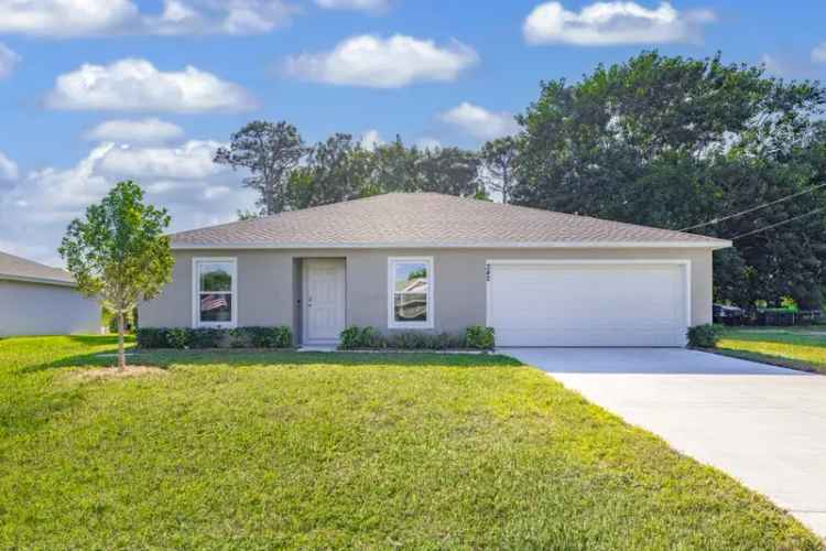 Single-family house For Sale in 342, Southeast Walters Terrace, Port Saint Lucie, Florida