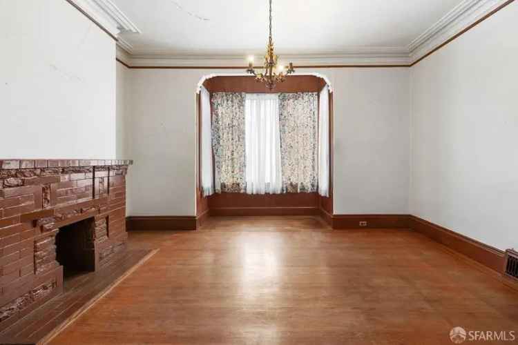 Single-family house For Sale in 3921, 18th Street, San Francisco, California