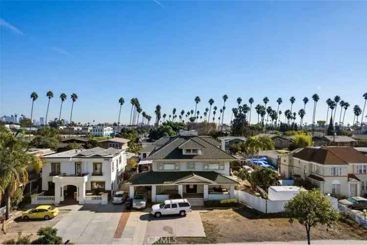 Duplex For Sale in 1802, Crenshaw Boulevard, Los Angeles, California