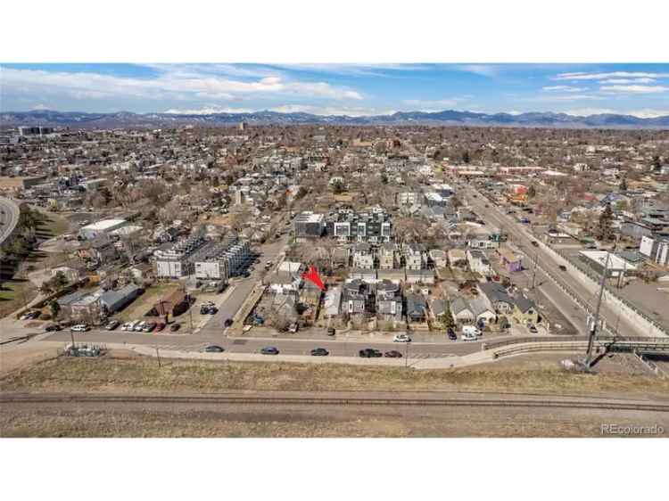 Single-family house For Sale in 3713, Inca Street, Denver, Colorado