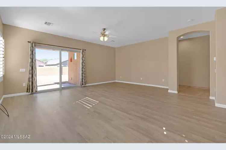 Single-family house For Sale in 10357, East Capercaillie Street, Tucson, Arizona