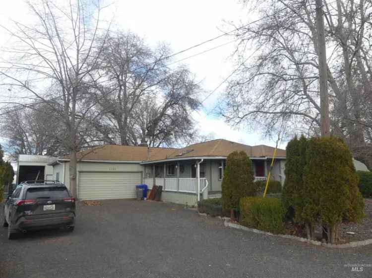 Single-family house For Sale in 1121, Powers Avenue, Lewiston, Idaho