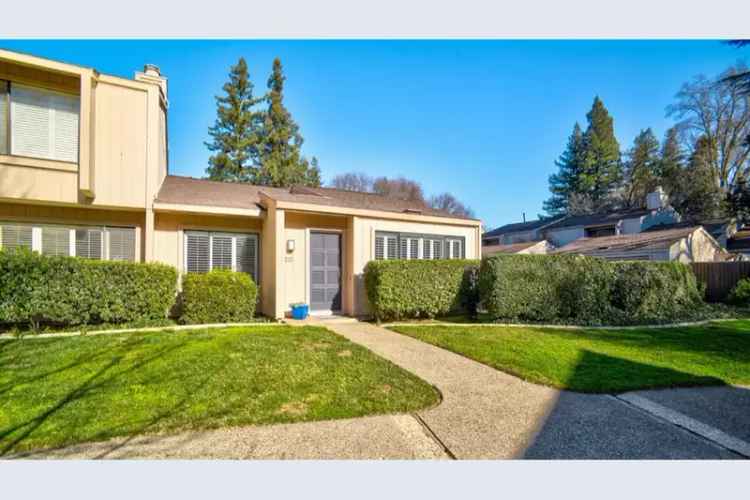 House For Sale in 212, Hartnell Place, Sacramento, California