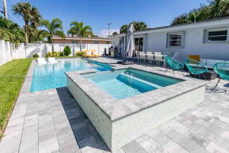 Single-family house For Sale in Pompano Beach, Florida