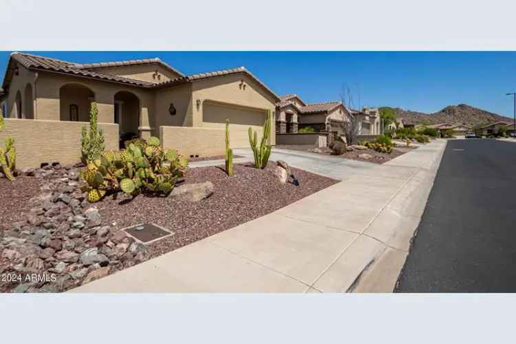 Single-family house For Sale in 17540, West Glenhaven Drive, Goodyear, Arizona