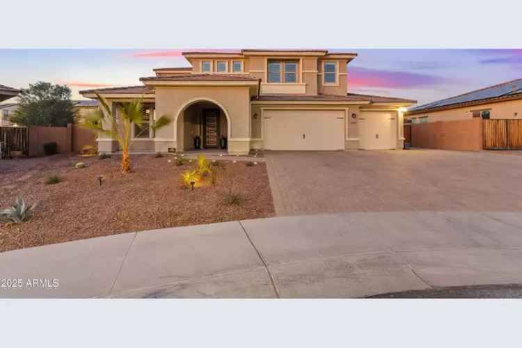 Single-family house For Sale in 18388, West Larkspur Drive, Goodyear, Arizona