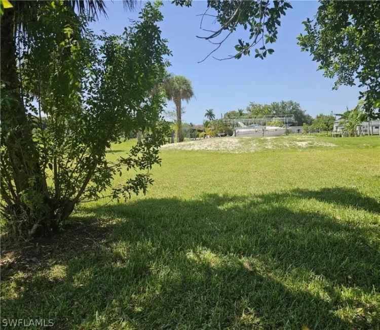 Land For Sale in Fort Myers Shores, Florida