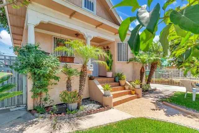 Multi-family house For Sale in Los Angeles, California