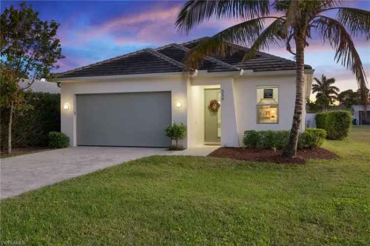 Single-family house For Sale in 556, 103rd Avenue North, Florida