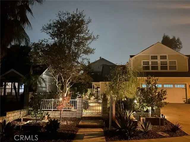 Single-family house For Sale in 21725, Bellcroft Drive, Lake Forest, California