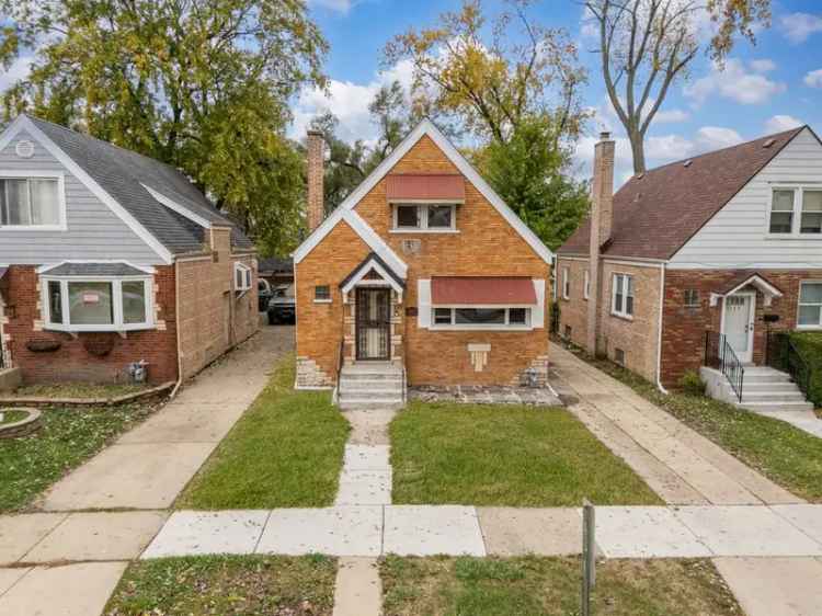 Single-family house For Sale in 1108, 23rd Avenue, Bellwood, Illinois