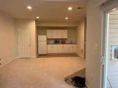 Studio Basement Apartment for Rent in Lorton, VA