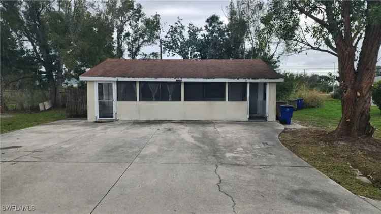 Multi-family house For Sale in Fort Myers, Florida