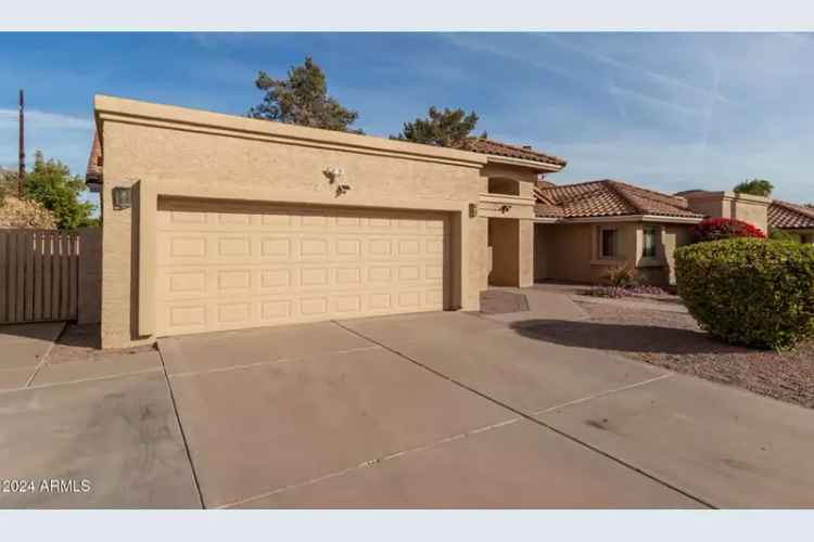 Single-family house For Sale in 1142, East Sunburst Lane, Tempe, Arizona