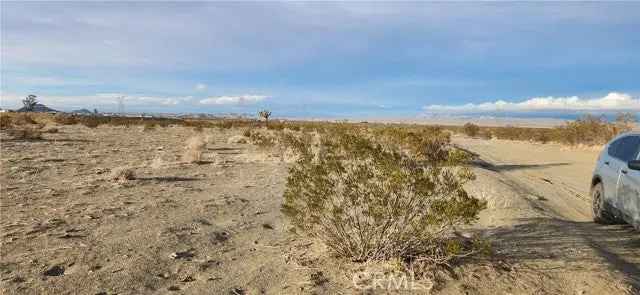 Land For Sale in Phelan, California