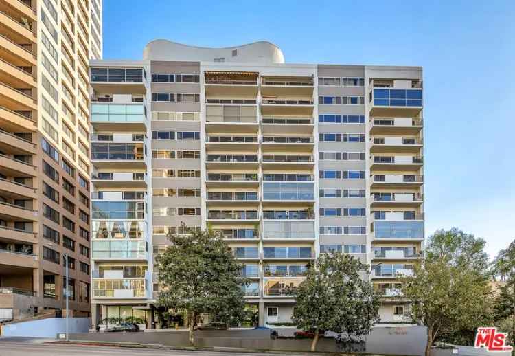 Condo For Sale in 10450, Wilshire Boulevard, Los Angeles, California