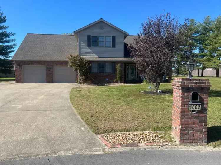 Single-family house For Sale in 1602, Carmie Lane, Marion, Illinois