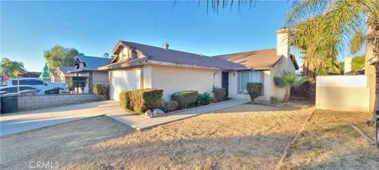 Single-family house For Sale in Perris, California