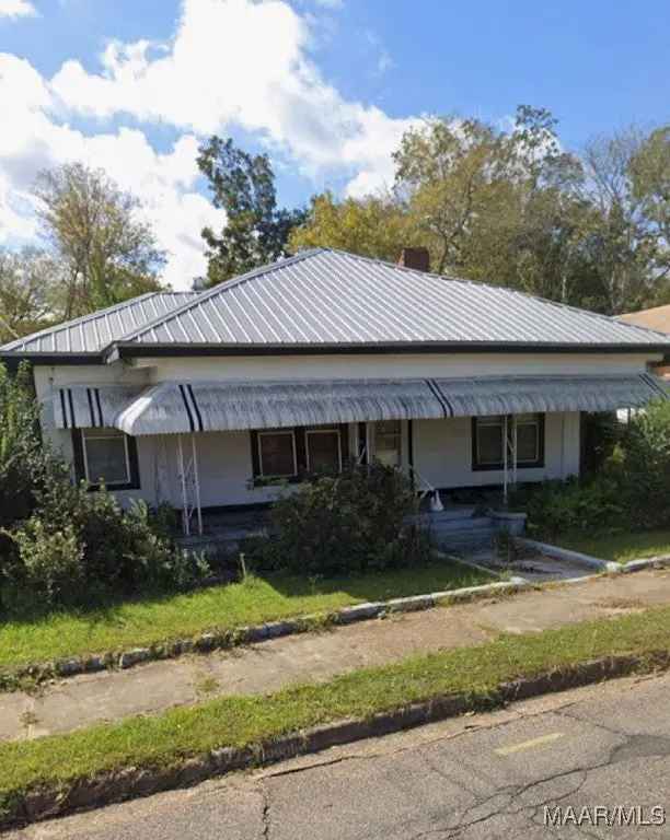 Single-family house For Sale in Dothan, Alabama