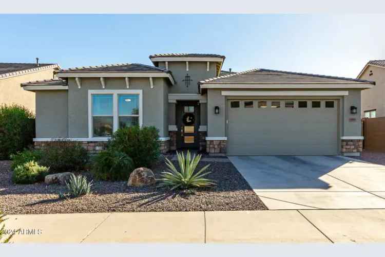 Single-family house For Sale in 18865, West Mescal Street, Surprise, Arizona