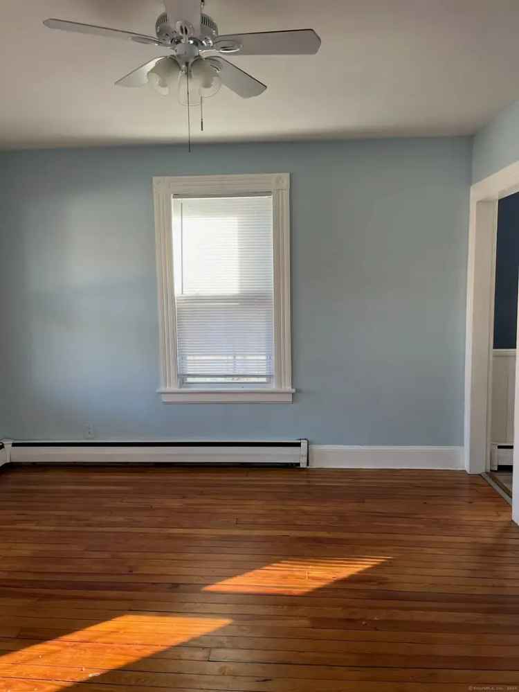 Multi-family house For Sale in 115, Fox Street, Bridgeport, Connecticut